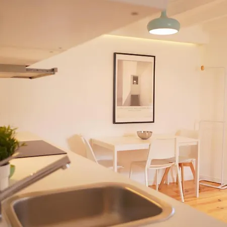 Apartment Burgo Flora 1 *